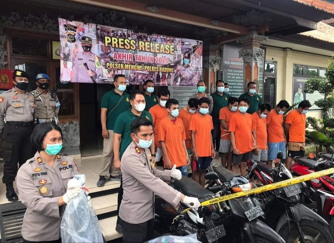 Polsek Mengwi Berhasil Ungkap 33 Kasus, 28 Kasus Pidana