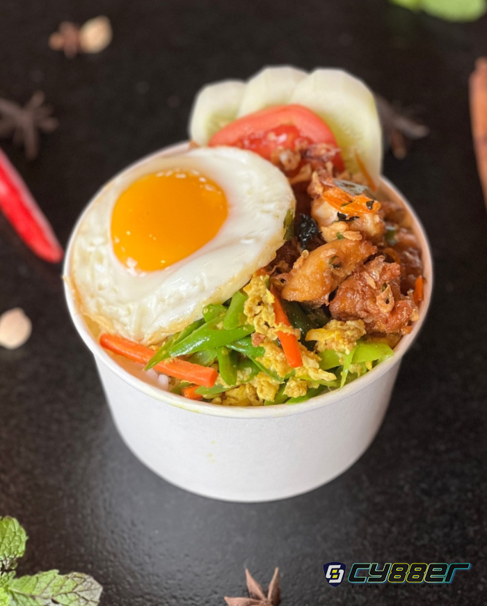Aston Serang Kini Hadir di GrabFood & GoFood: Sajikan Menu Hotel Bintang 4 Langsung ke Rumah Anda