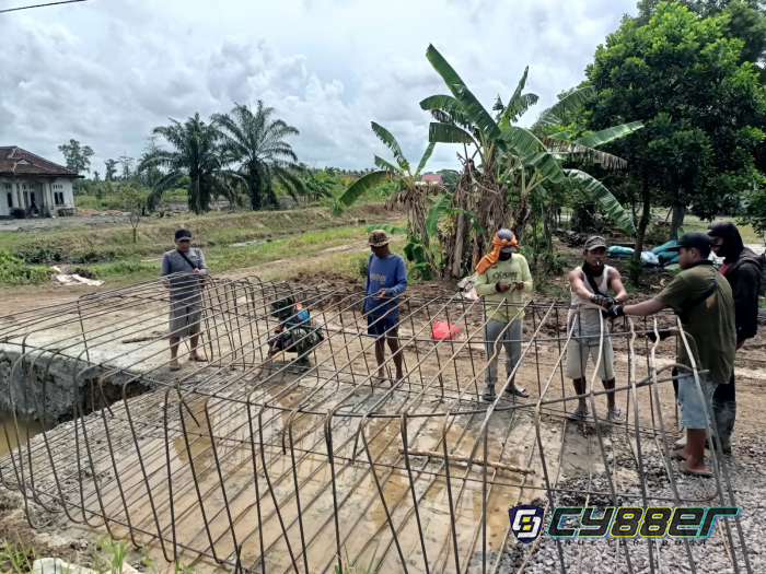 Pembangunan Jembatan Gantung Printis Garuda Masuki Tahap Perakitan Besi Pondasi