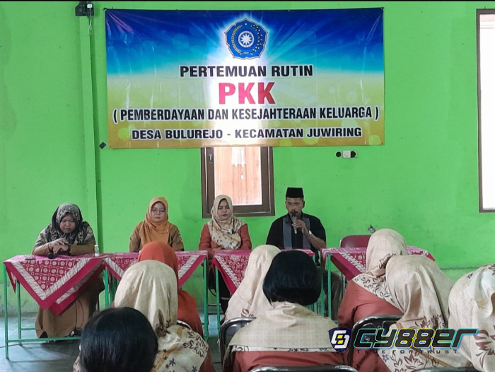 Sri Suwanti Resmi Gantikan Shofiatun Sebagai Ketua PKK Bulurejo, Kades Suparman Kenang Sosok Istri Sebagai Figur Inspiratif