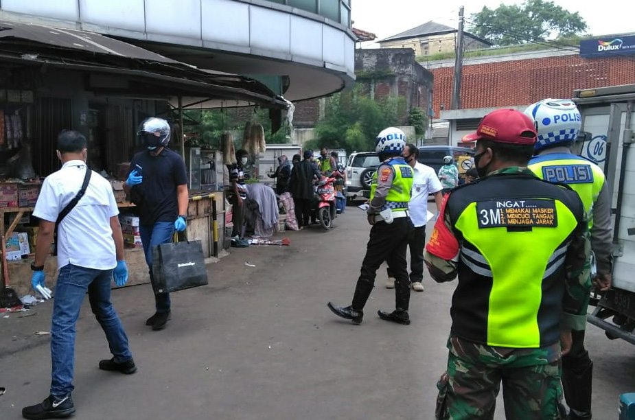 Tekan Penyebaran Covid-19, Dit Intelkam Polda Jabar Baksos dan Sosialisasi di Rancaekek