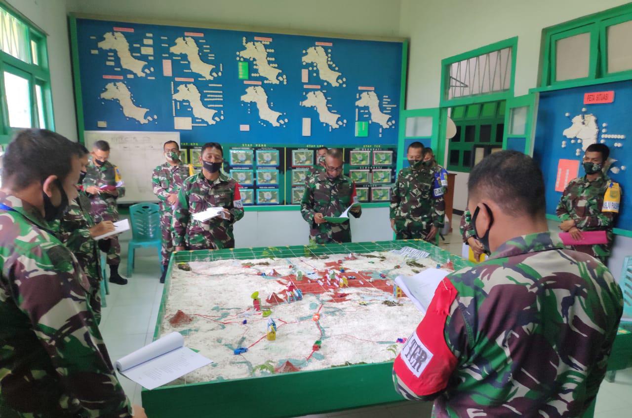 Danrem 045/Gaya Memimpin Langsung Latihan Posko I Kodim 0413/Bangka