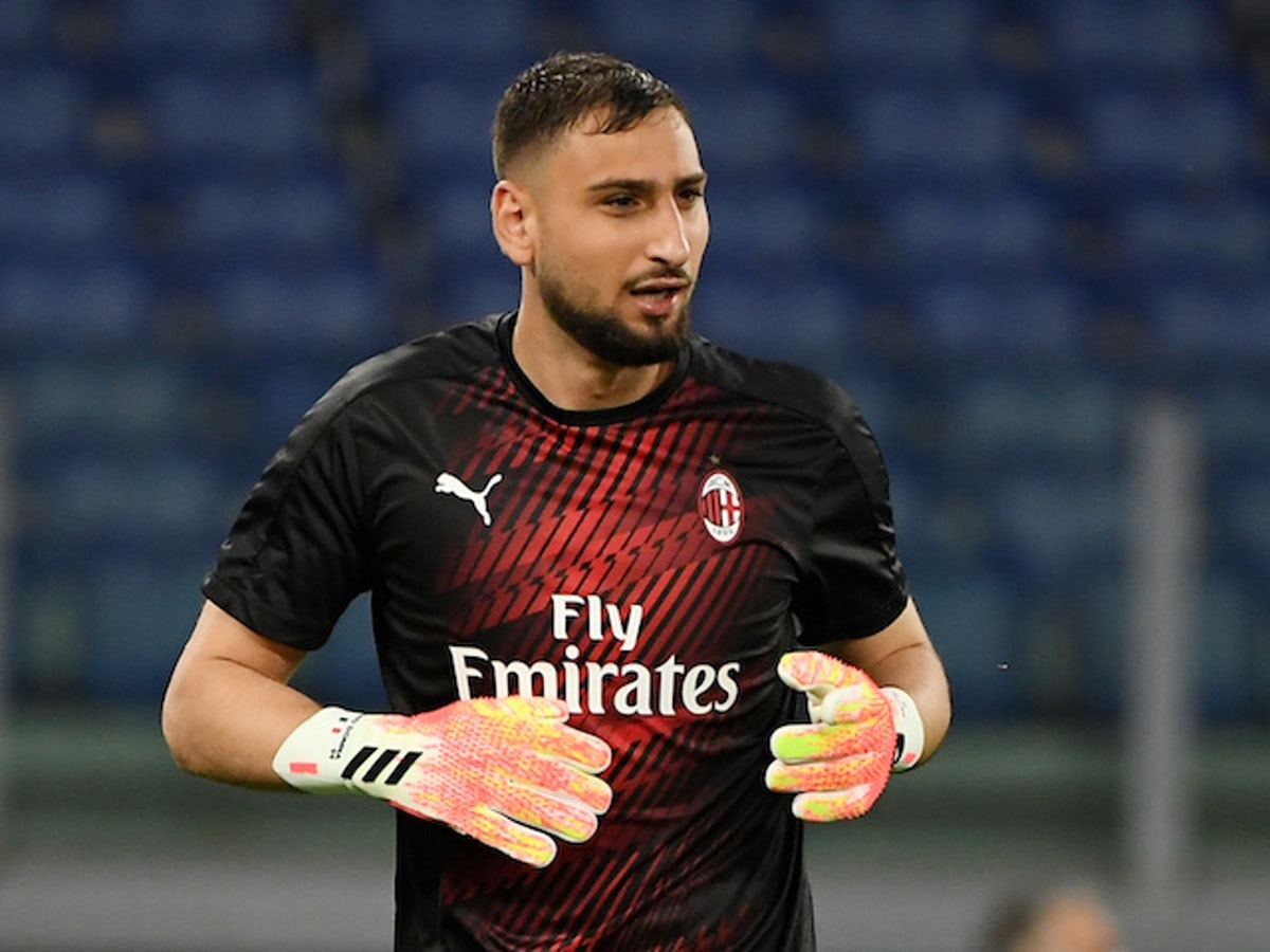 Barcelona Rela Jual Bintangnya Demi Incar Kiper Muda AC Milan