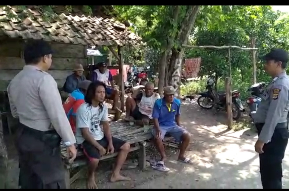 Cegah Virus Covid-19, Polsek Tukdana Giat Patroli Sinergitas Ops Aman Nusa II 