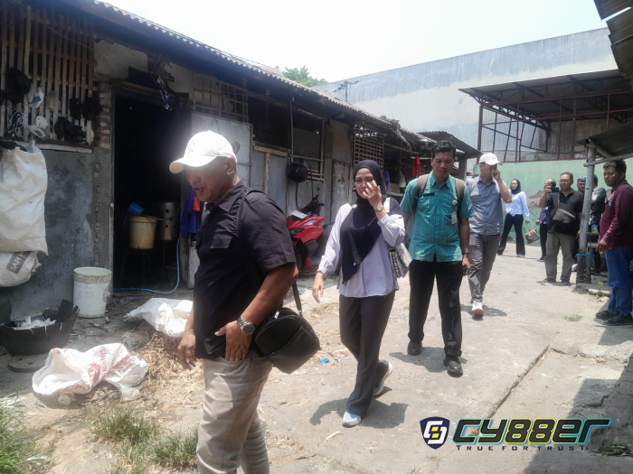 DPRD Klaten Soroti IPAL Mati di Pasar Srago, Limbah Bulu Ayam Cemari Sungai