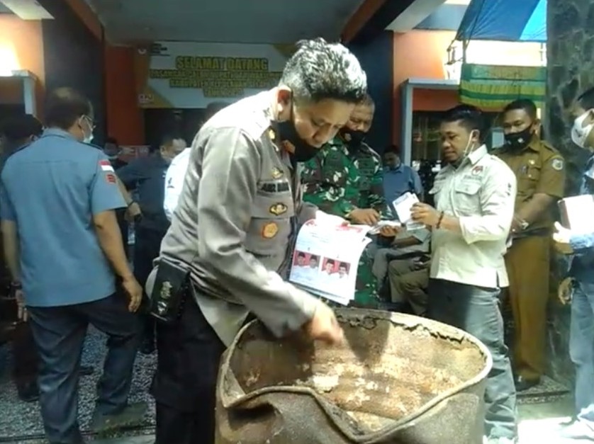 KPU Selayar Musnahkan 327 Surat Suara Saat Gelar Tradisi Kelembagaan Jelang Pilkada Serentak