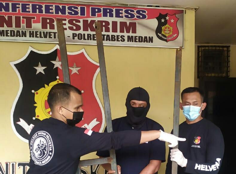 Pencuri Pagar Rumah Yang Apes 