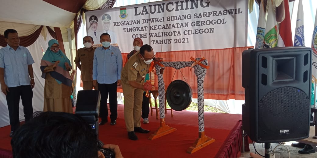 Walikota Cilegon Hadiri Launching DPWKel Kecamatan Grogol