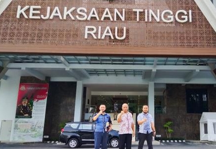Diduga Rugikan Negara Ratusan Milyar, KGS-LAI Riau dan Ex Karyawan PT. Chevron Laporkan Perusahaan Chevron ke Kejati Riau