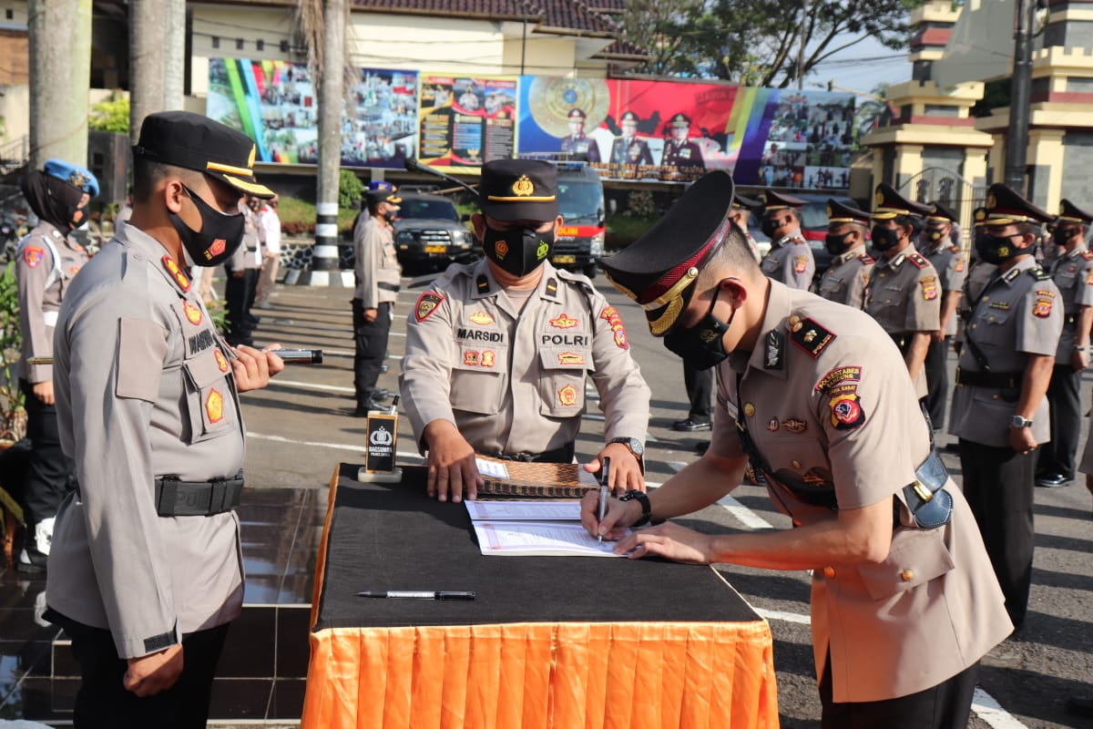 Sertijab Pejabat Utama Polres Ciamis Berjalan Khikmat