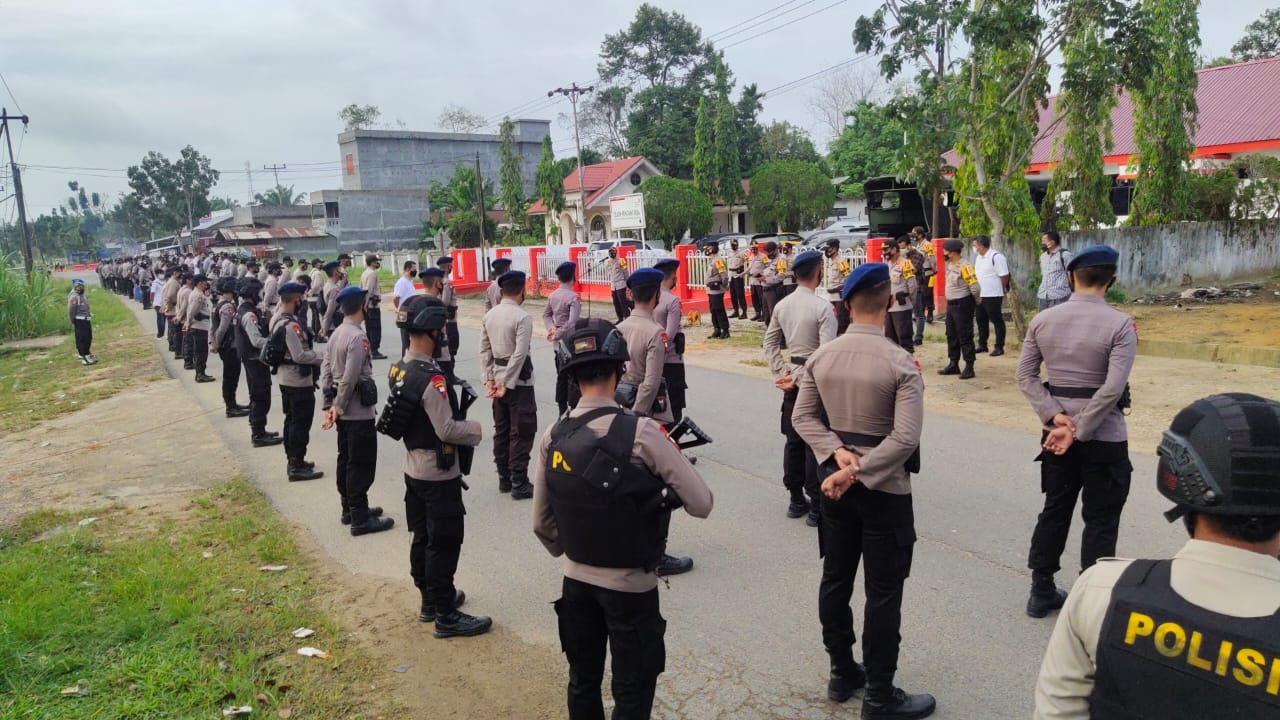 Pleno Penghitungan Suara Tingkat Kabupaten, Ratusan Personil Gabungan Kawal KPU