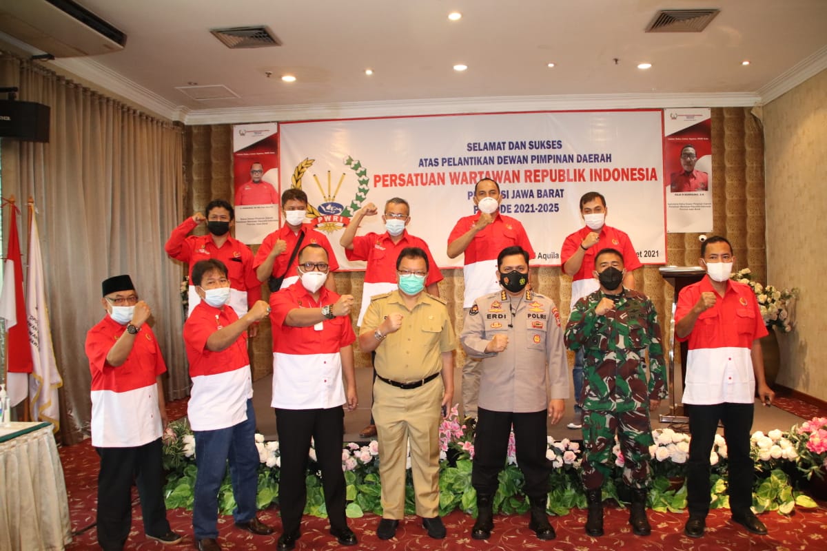 Kabid Humas Polda Jabar Hadiri Pelantikan Pengurus DPD PWRI Jabar Periode 2021-2025