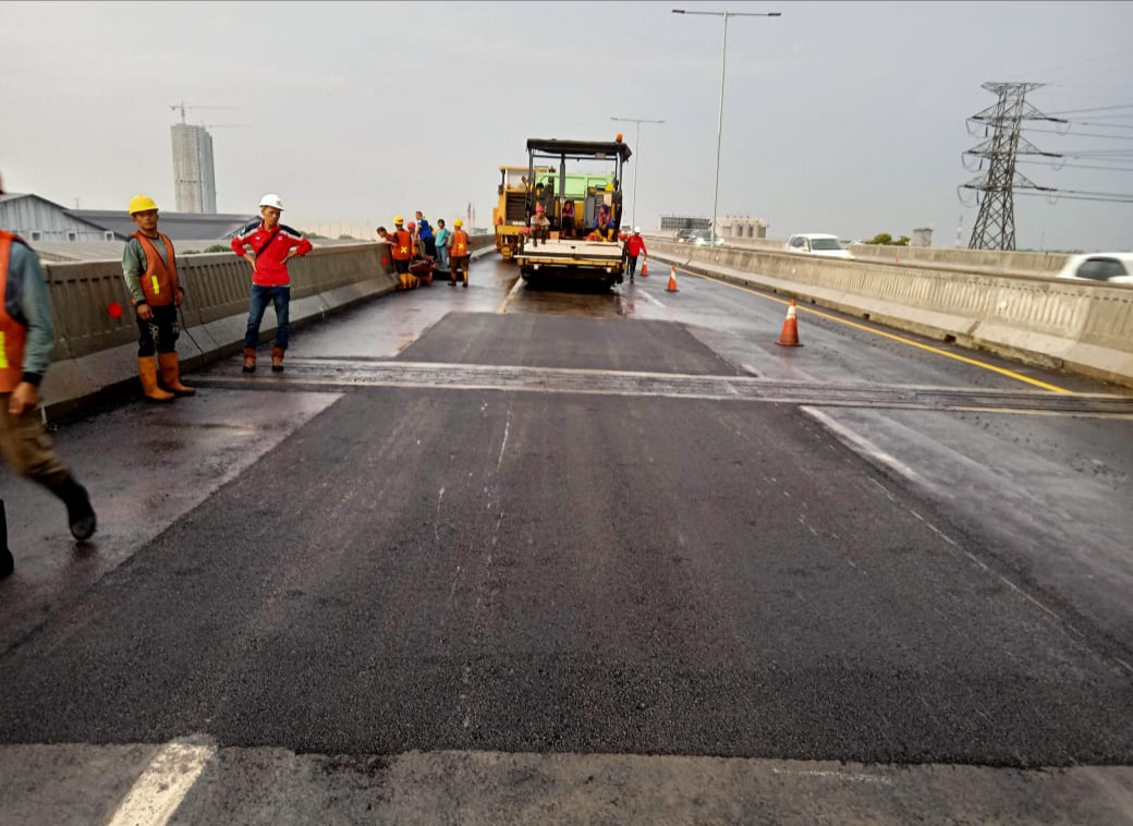 Jasa Marga Lanjutkan Pekerjaan Rekonstruksi Jalan Tol Jakarta-Cikampek II Akhir Pekan Ini