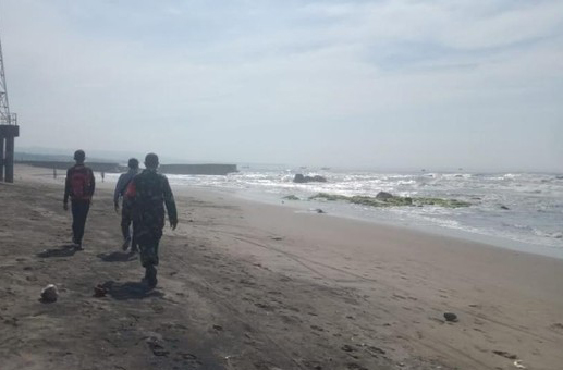 Wisatawan Pantai Jayanti Cidaun Cianjur, Tenggelam Terseret Ombak