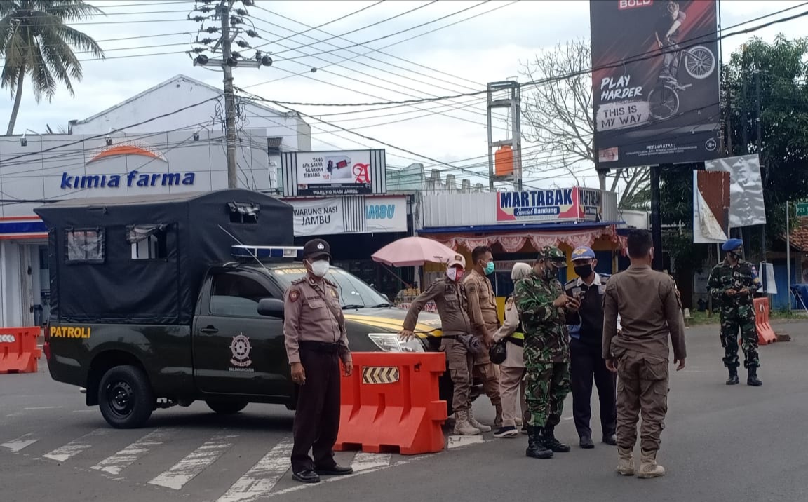 Perketat PPKM di Area Wisata pangandaran, Puluhan Petugas Gelar Ops Yustisi, Tindak 15 Pelanggar Prokes