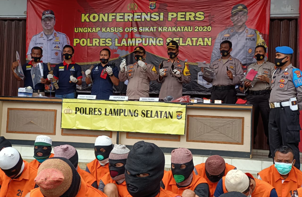 Buron ke Banyuasin Begal Penembak Sutegi Diciduk Satreskrim Polres Lamsel