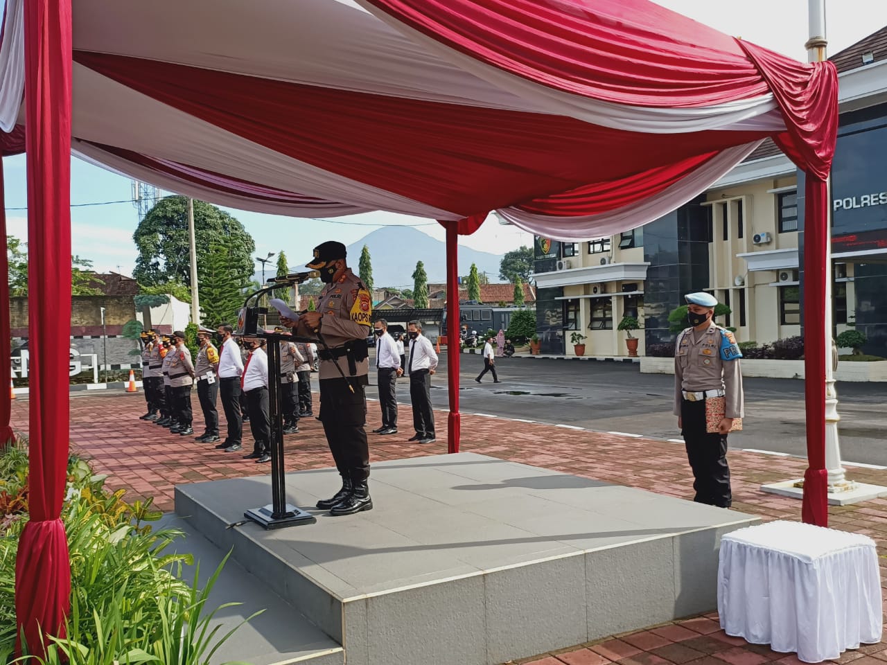 Polres Sumedang Polda Jabar, Laksanakan Upacara Korps Raport Kenaikan Pangkat Perwira dan Bintara 