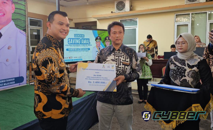 Luncurkan " Saving Amal " Program 100 Hari Kerja Bupati dan Wakil Bupati untuk Data Sosial yang Akurat