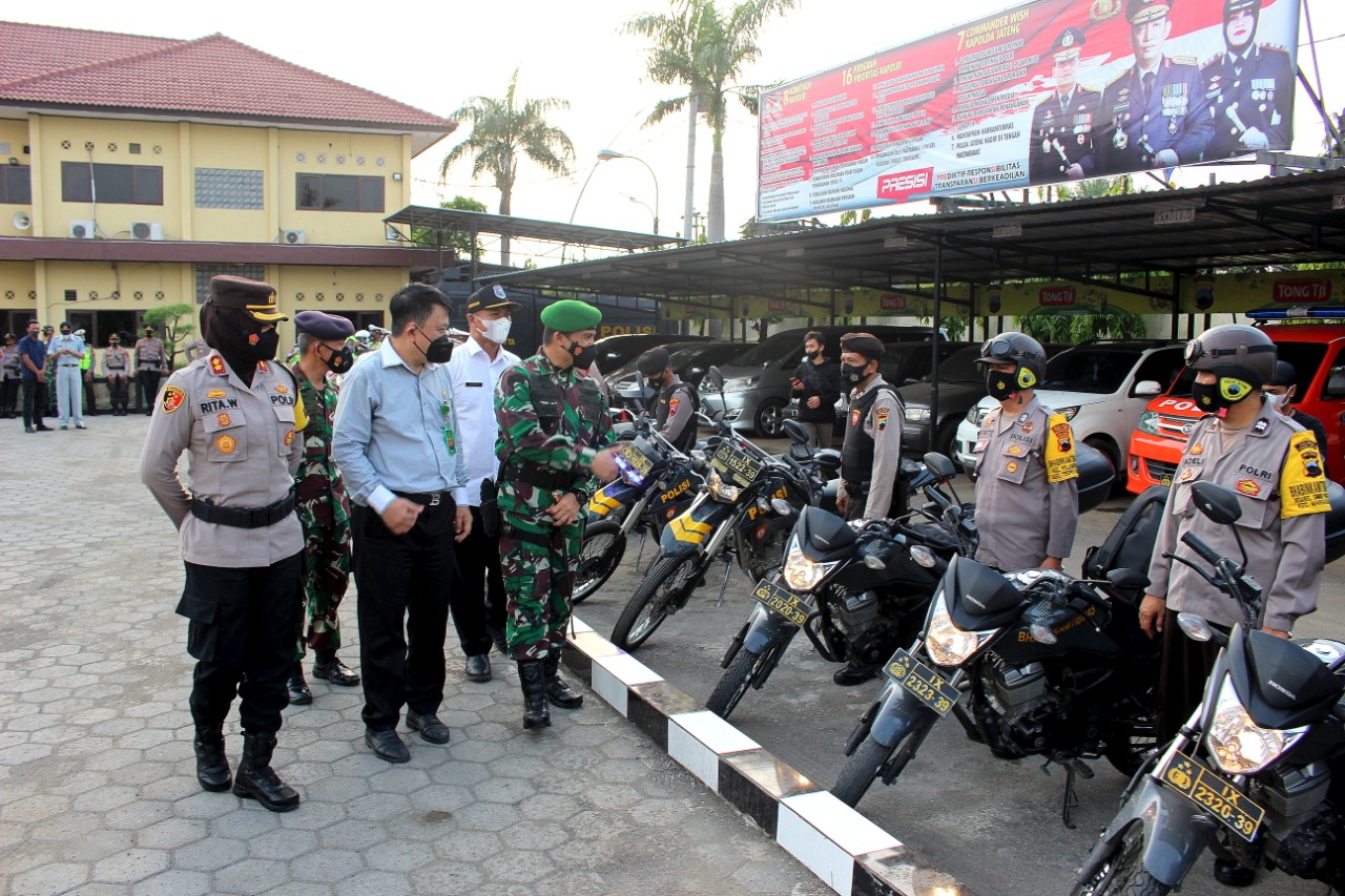 Cek Kesiapan Pengamanan Idul Fitri 1442 H, Polres Tegal Kota Laksanakan Apel Gelar Pasukan Operasi Ketupat Candi 2021
