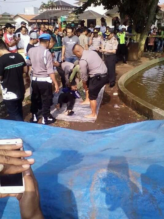 Penemuan Mayat Laki-Laki di Kolam Alun-Alun Majalaya 