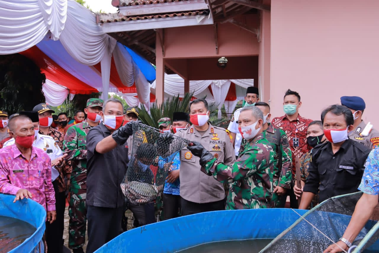 Kapolda Lampung Panen Raya, Tebar Benih, Baksos di Kabupaten Tubaba.