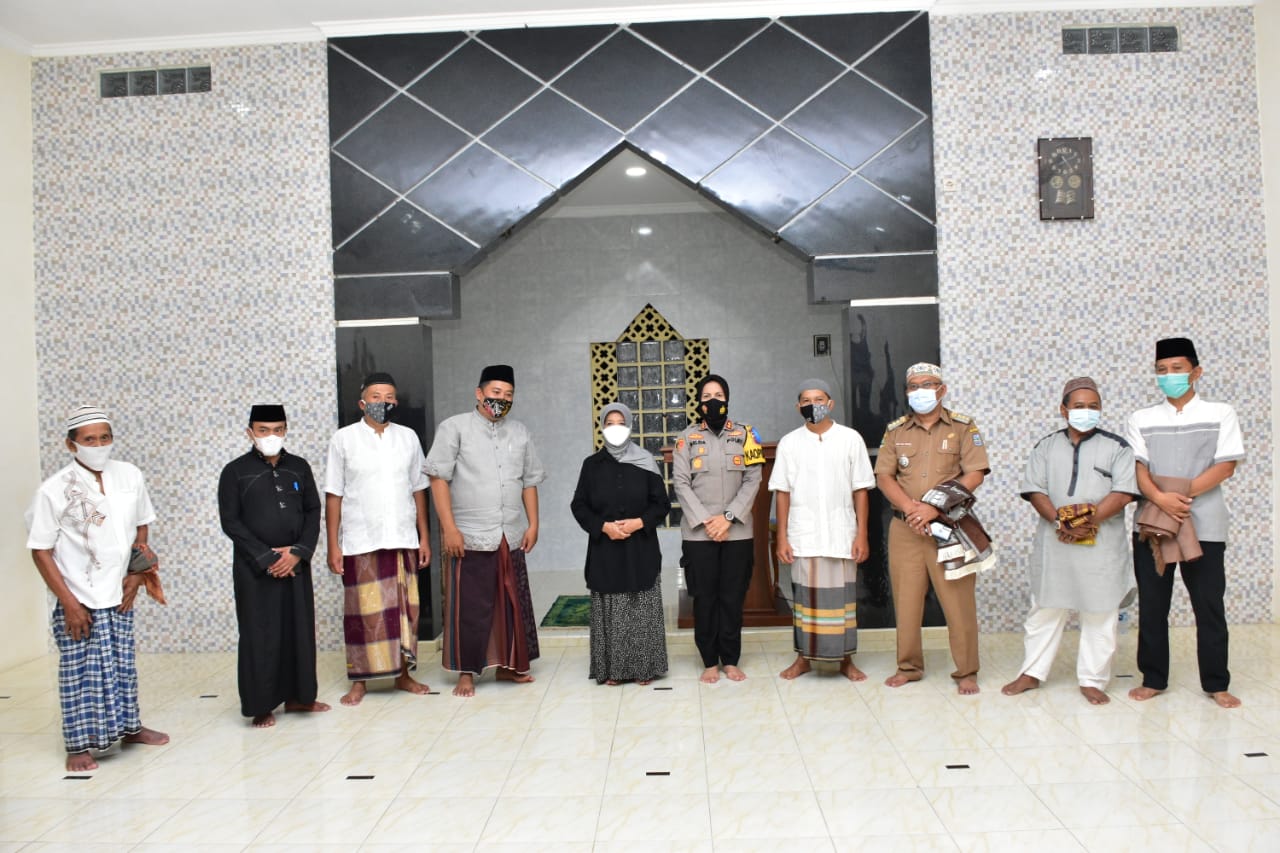 Semalam, Walikota Banjar bersama Kapolres Banjar Laksanakan Shalat Tarawih Keliling di Desa Jajawar 