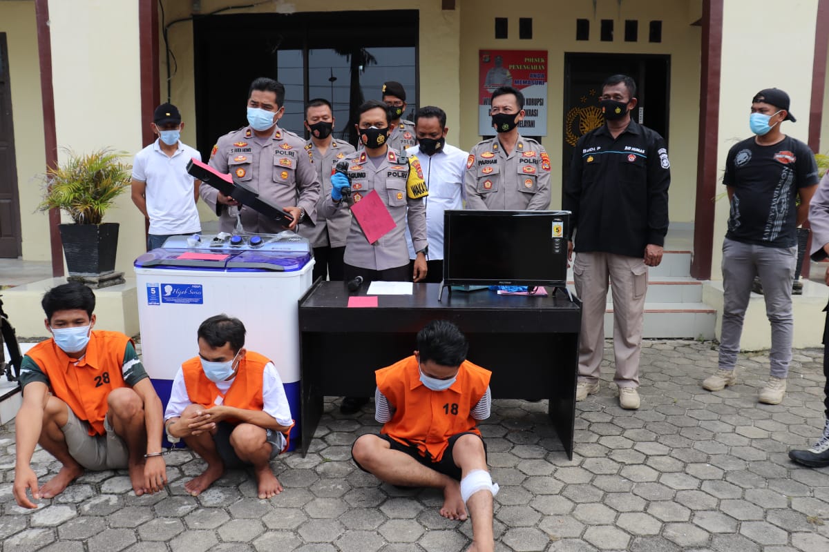 Door, Residivis Curat Kambuhan di Hadiahkan Timah Panas