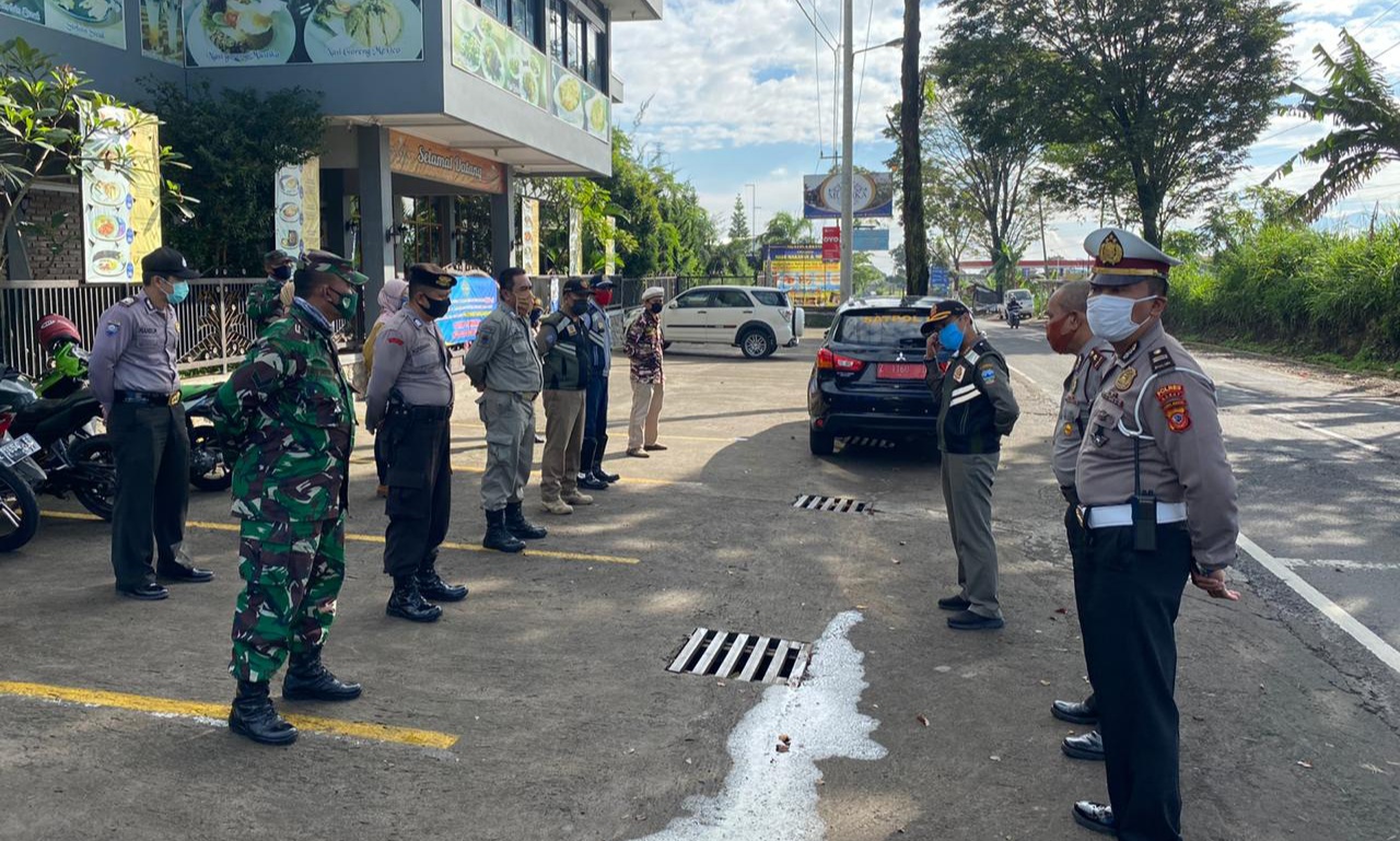 Hari Ke-6 PSBB Garut , KB-FKPPI Kabupaten Garut Partisipasi Bergabung di Posko Check Point Garut Kota