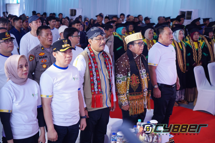 Pj. Bupati Pringsewu Dampingi Menteri Sosial RI Dalam Peringatan HKSN 2024 