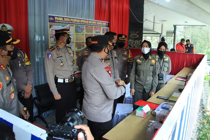 Di Wilkum Polres Bogor, Wakapolda Jabar Tinjau Pos Pemantauan dan Penyekatan Mudik Lebaran