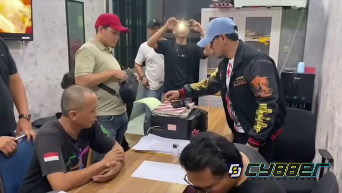 Sopir Ekspedisi Lintas Jawa-Sumatera Ditangkap Bawa Sabu, Polisi Buru Jaringan Pemasok