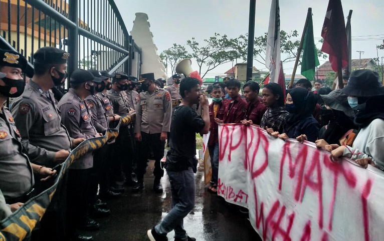 Unras Mahasiswa di Kawal ketat Polres Serang kota di KP3B Banten