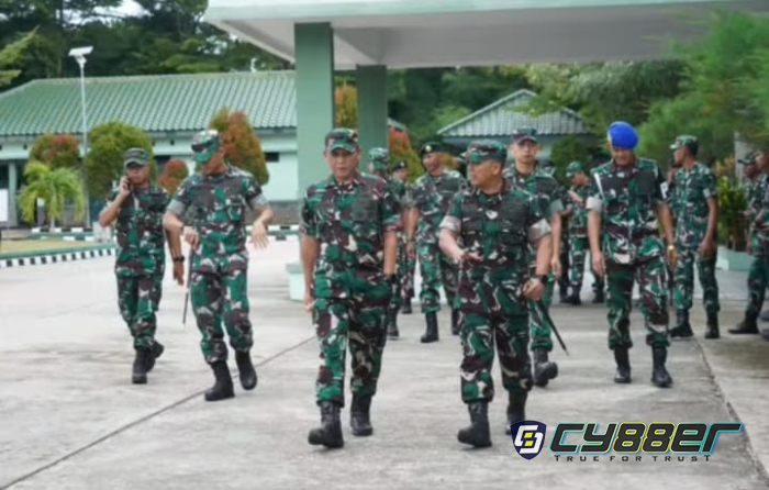 Danrem 064/MY Dampingi Pangdam III/Siliwangi Sambut Kunjungan Kerja Menhan ke Secata