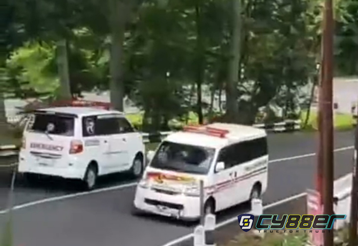 BREAKING NEWS: Kecelakaan Maut di Tawangmangu, 5 Orang Tewas, 12 Luka-Luka
