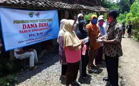 Kusnadi Kades Cikoneng, Prioritaskan Dana Desa untuk Program PKTD