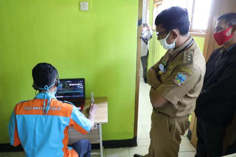 Wabup Garut Apresiasi Inovasi dan Kreatifitas SMPN 3 Cilawu Pembelajaran Melalui Media TV