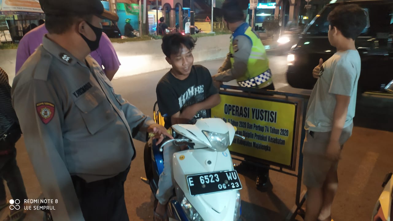 Polsek Kadipaten Gelar Ops Yustisi di Pasar Tradisional Kadipaten