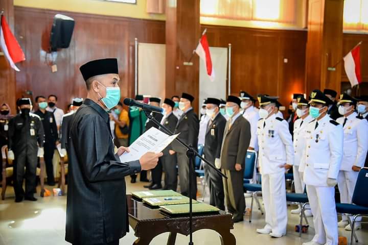 Pelantikan dan Pengambilan Sumpah 175 ASN oleh Walikota Dumai
