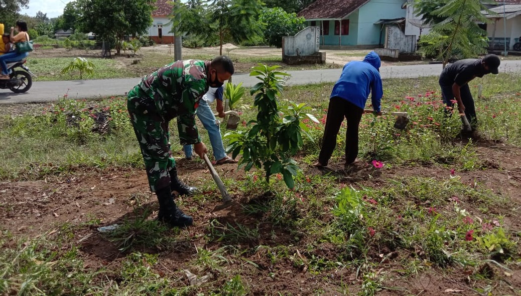 Kopka Abunawan Melaksanakan Gotong Royong Membersihkan Lingkungan di Binaanya