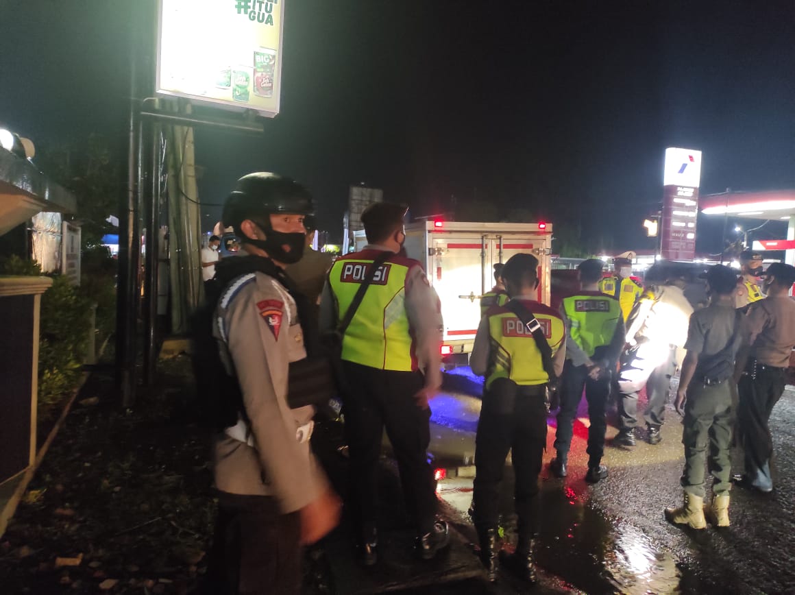 Sat Brimob Polda Jabar Bersama Kewilayahan Gelar Ops Yustisi