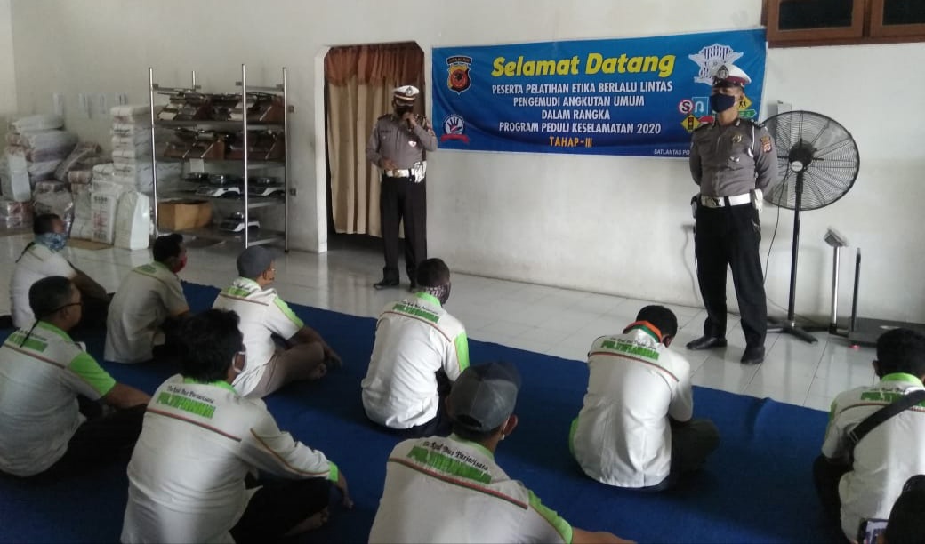 Unit Dikyasa Sat Lantas Polres Indramayu Gelar Pelatihan Etika Berlalu Lintas Pada Para  Pengemudi