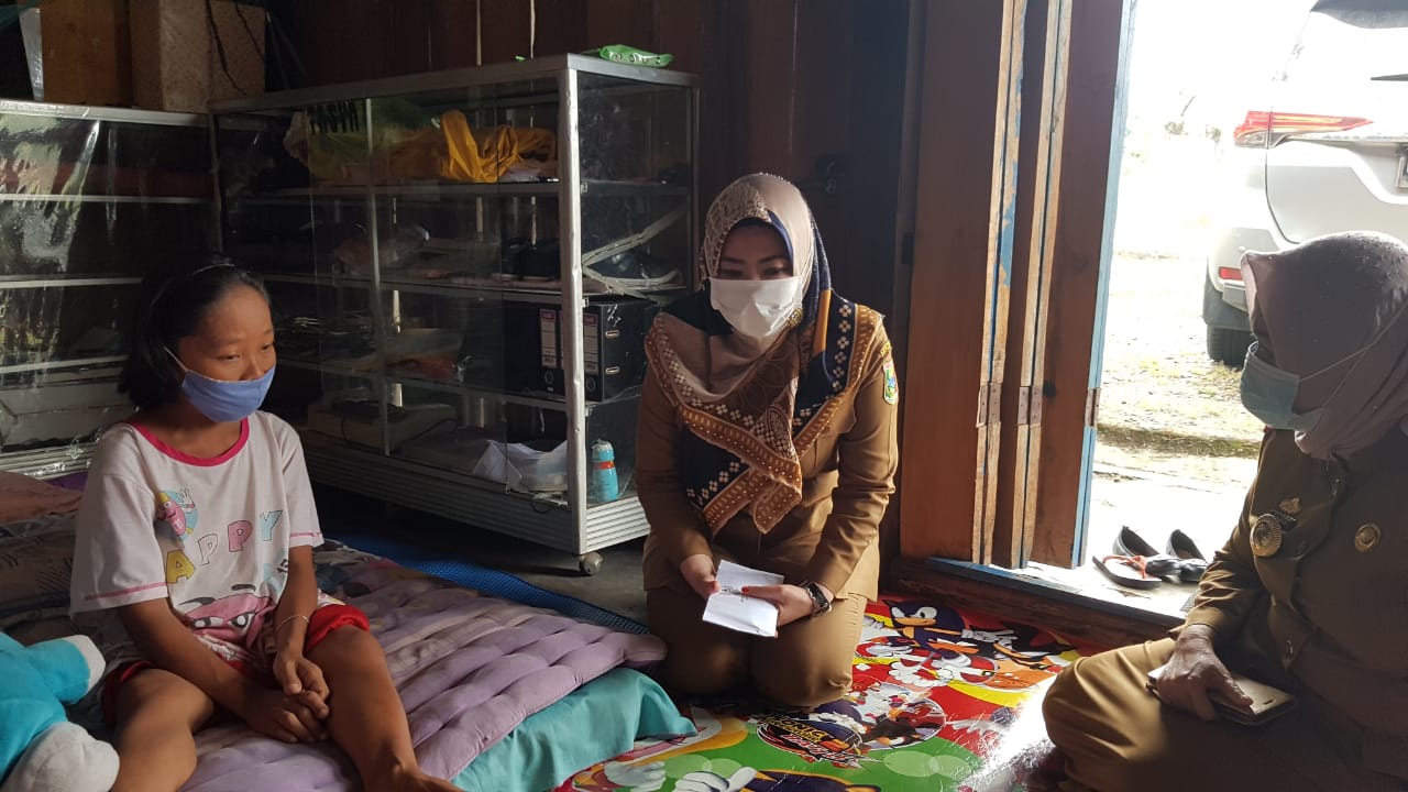 Fatimah Alami Kangker Tulang, Bupati Turut Bela Sungkawa