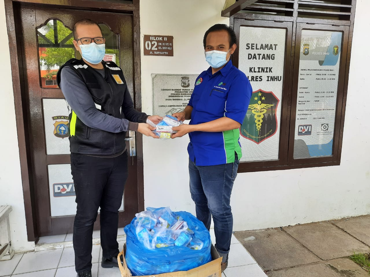 PT. SSR dan PT. SIR Donasikan Obat-Obatan Bagi Pasien Covid 19 Melalui Klinik Polres Inhu