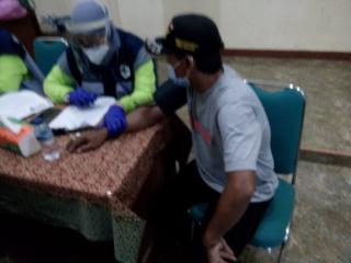 Desa Ciherang Laksanakan Vaksinasi Covid Tahap Pertama
