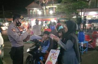 Tak Kenal Waktu, Polsek Kadipaten Polres Majalengka Polda Jabar, Himbau Warga Patuhi Protokol Kesehatan 3M