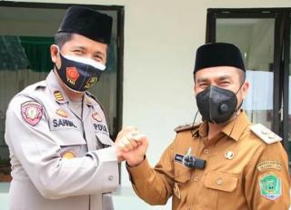 Polsek Kualuh Hulu Berikan Pengamanan Haul Ke 3 Tuan Guru Khalifah Khaidir Munthe