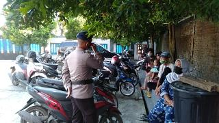 Sat Brimob Polda Jabar Patroli Prokes ke Wilayah Talun