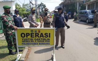 Kegiatan Ops Yustisi Penegakan Disiplin Inpres No.6 Tahun 2020 di Wilkum Polrestabes Bandung Polda Jabar