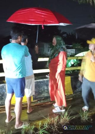 Lurah Panggung Rawi Gerak Cepat Turun ke Masyarakat Bantu Atasi Banjir di Wilayah Panggung Rawi