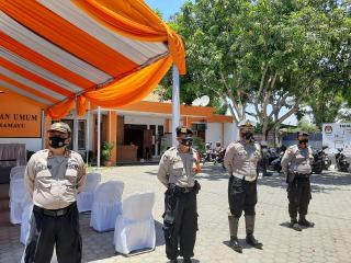Pengamanan Personel Polres Indramayu Pada Pengesahan Design Surat Suara Pilkada 2020